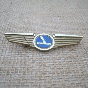 Vintage Plastic Eastern Airlines Souvenir Jr. Pilot Wings Pin